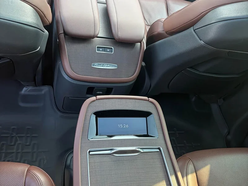 Lincoln Navigator — фото 18