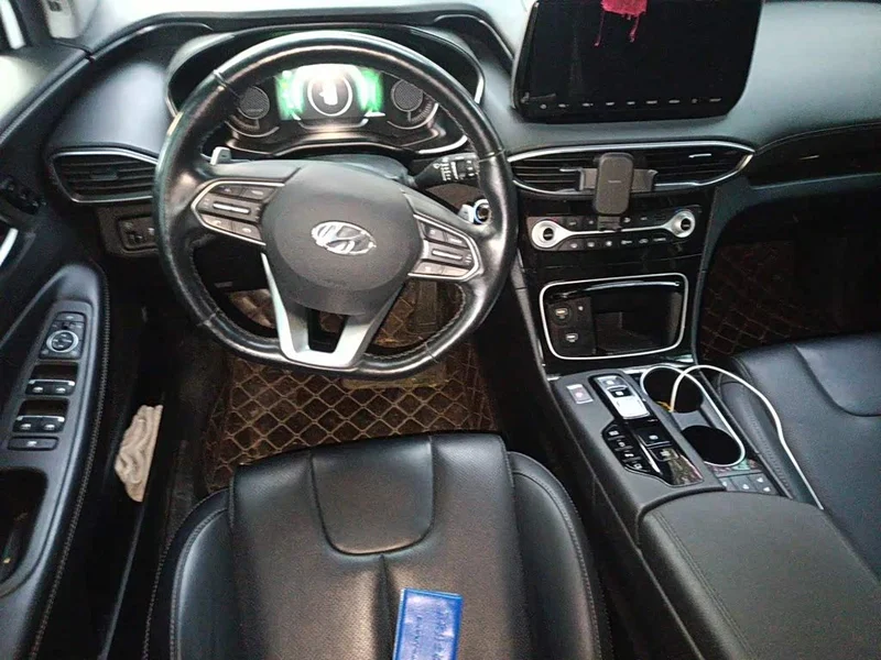 Hyundai Santa Fe — фото 11