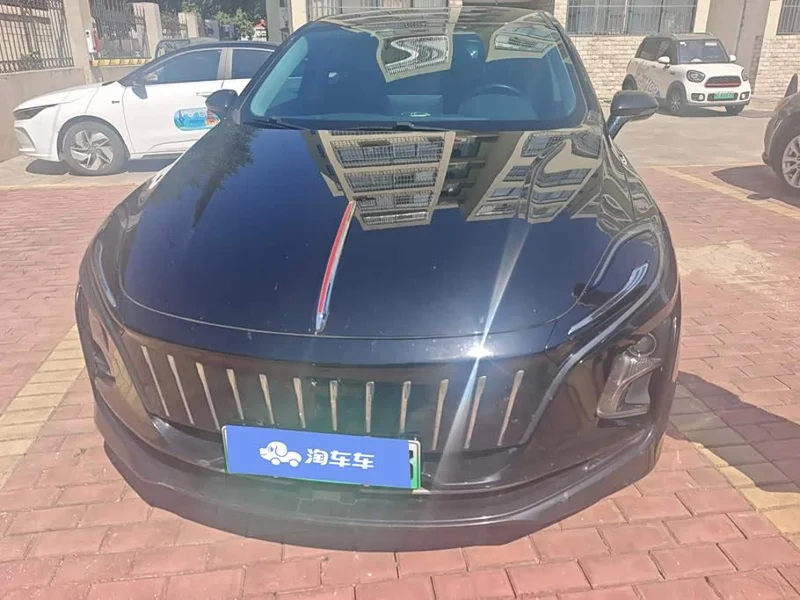 Hongqi E-QM5 — фото 2