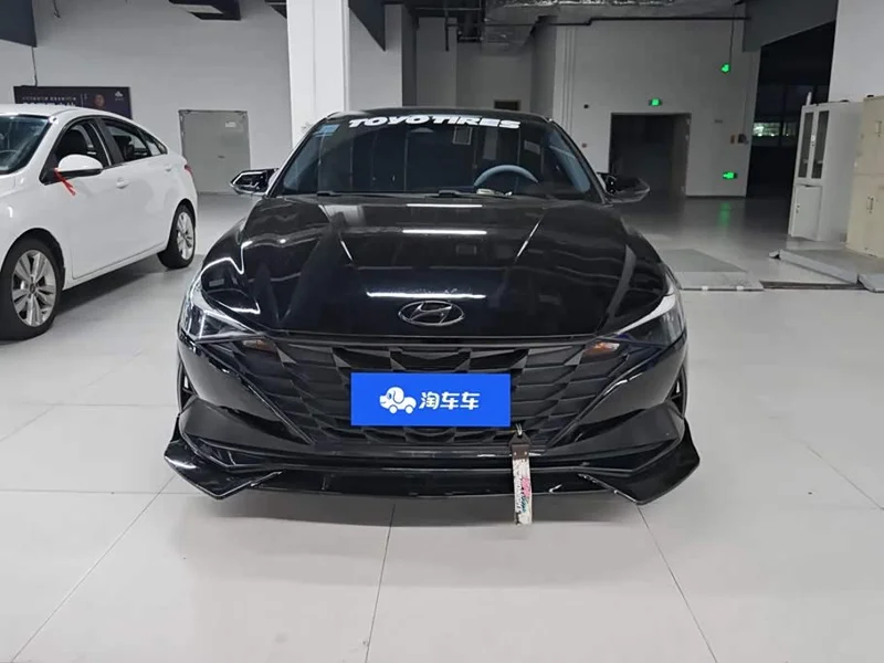 Hyundai Elantra — фото 2