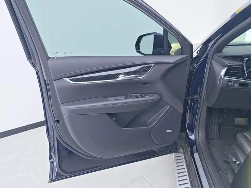 Cadillac XT6 — фото 7