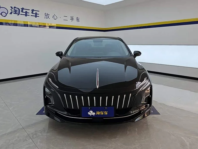 Hongqi E-QM5 — фото 2