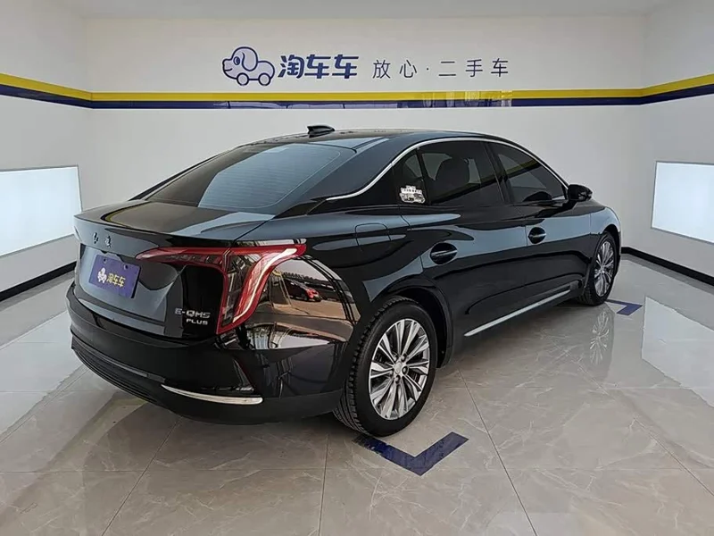 Hongqi E-QM5 — фото 3