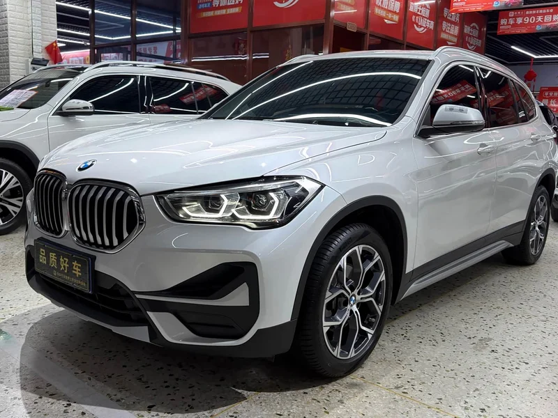 BMW X1 — фото 1