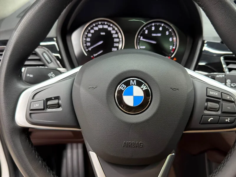 BMW X1 — фото 16