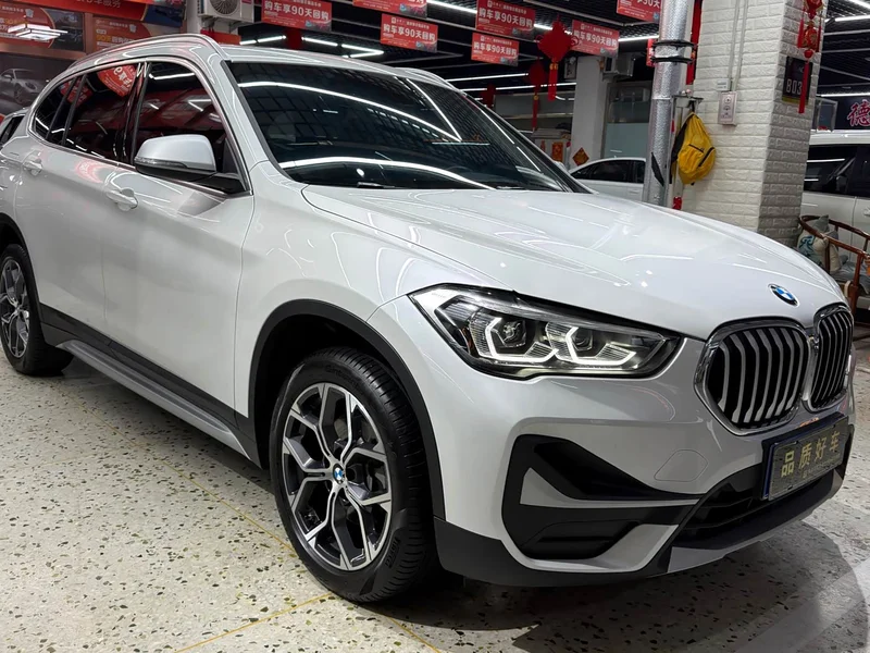 BMW X1 — фото 3