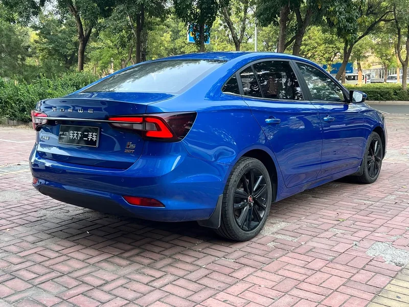 Roewe i5 — фото 6