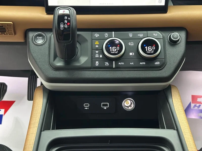 Land Rover Defender — фото 13
