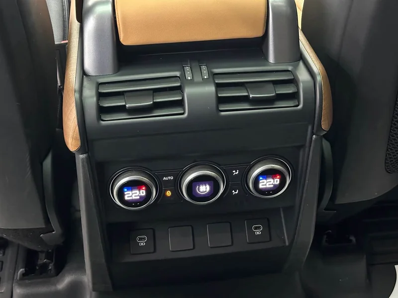 Land Rover Defender — фото 14