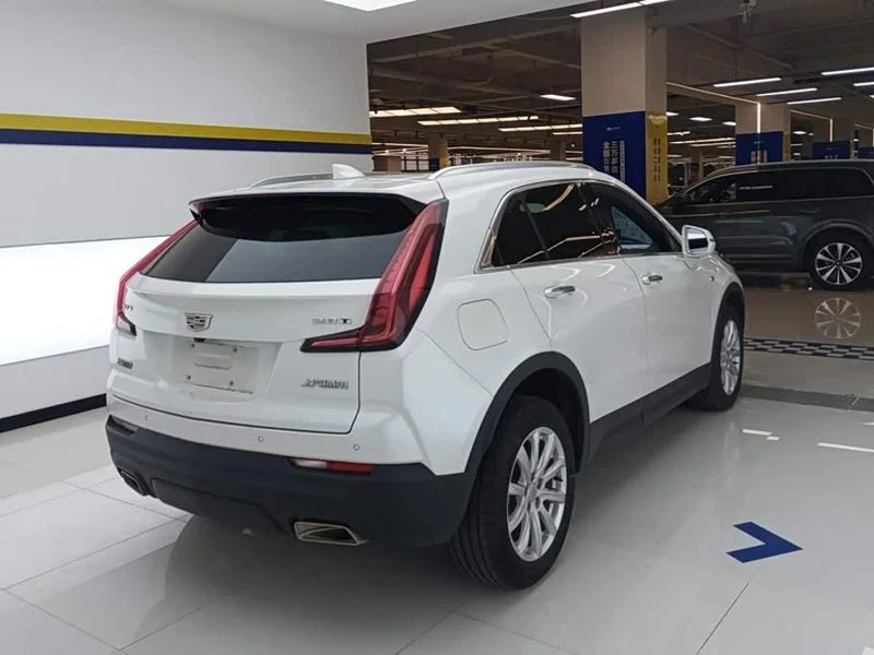 Cadillac XT4 — фото 3