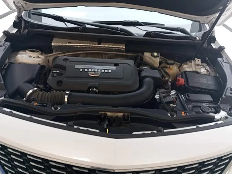 Cadillac XT4 — фото 10