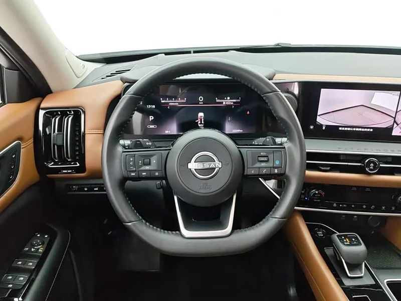 Nissan Pathfinder — фото 15