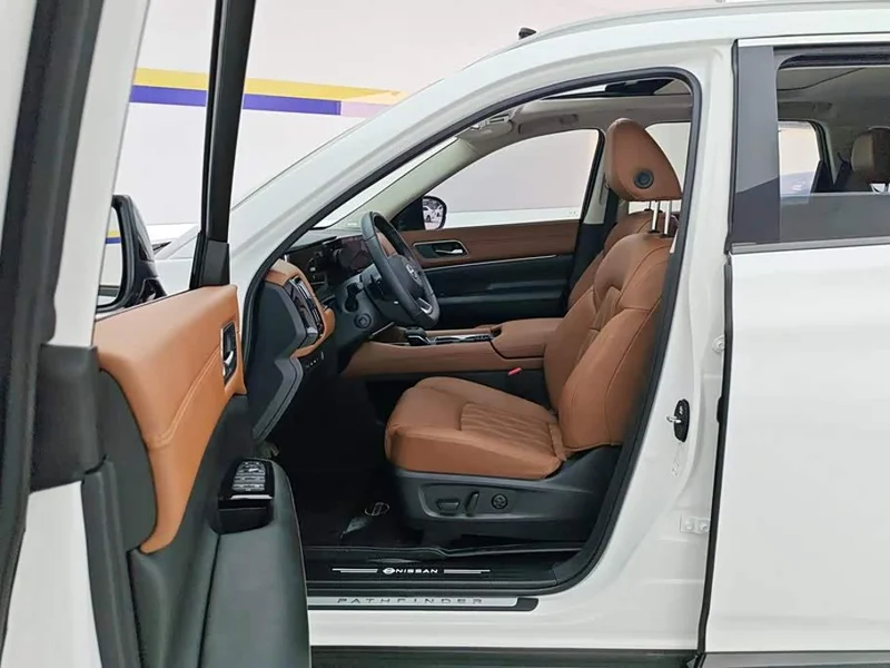 Nissan Pathfinder — фото 9