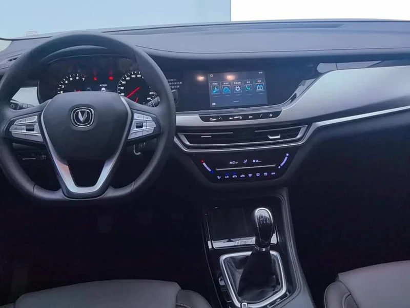 Changan CS35PLUS — фото 12