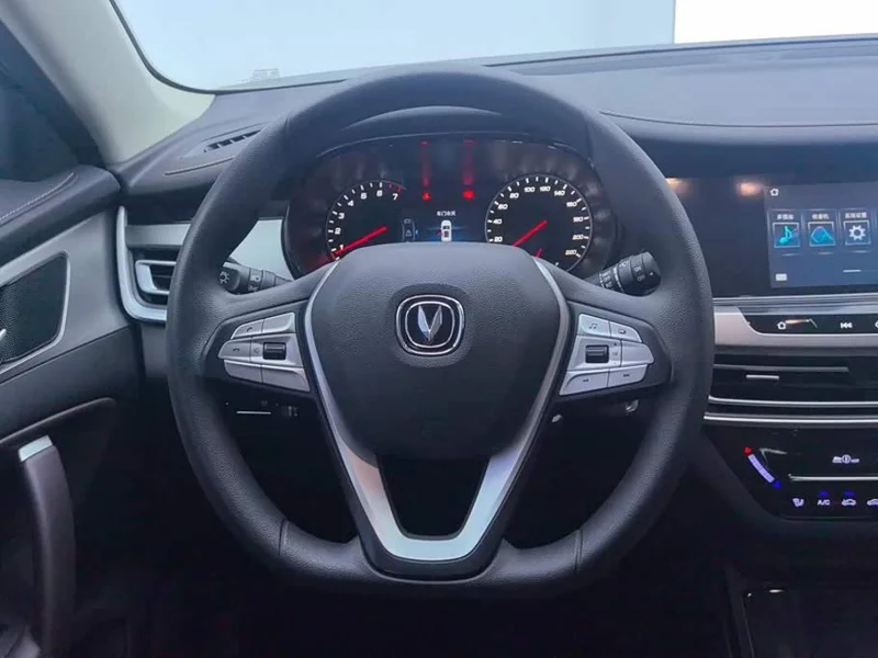 Changan CS35PLUS — фото 15