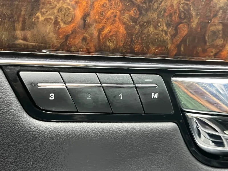 Jaguar XJ — фото 13