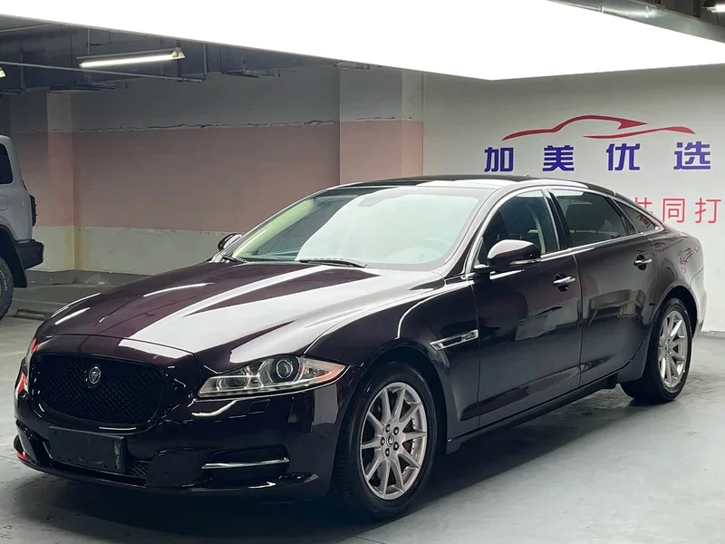 Jaguar XJ — фото 2