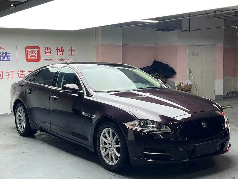 Jaguar XJ — фото 3