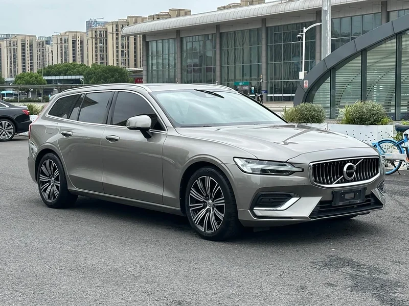 Volvo V60 — фото 3