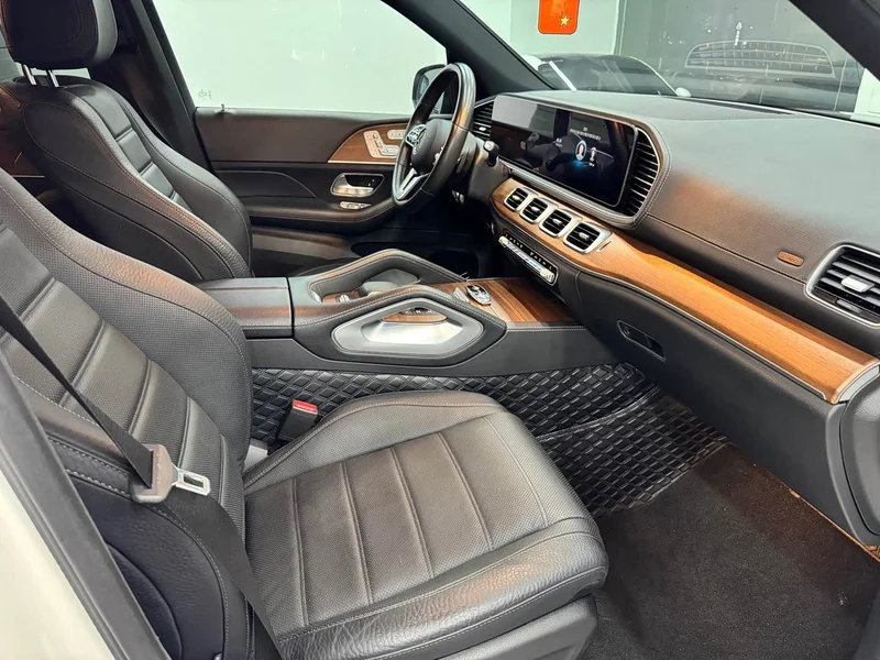 Mercedes-Benz GLS — фото 11