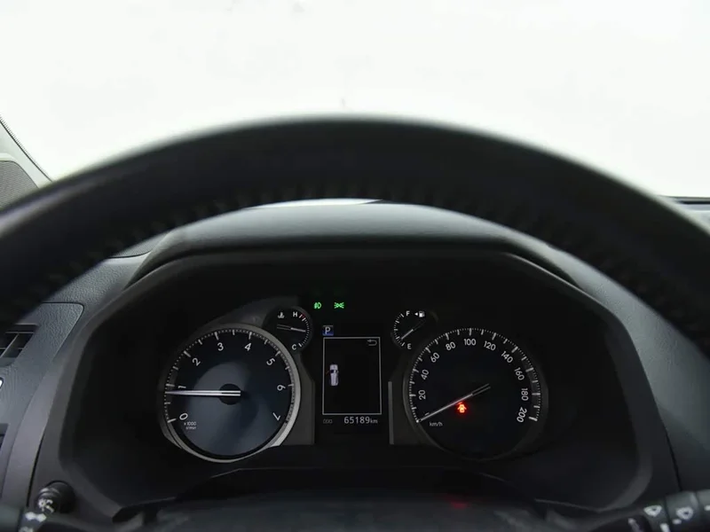 Toyota Prado — фото 11