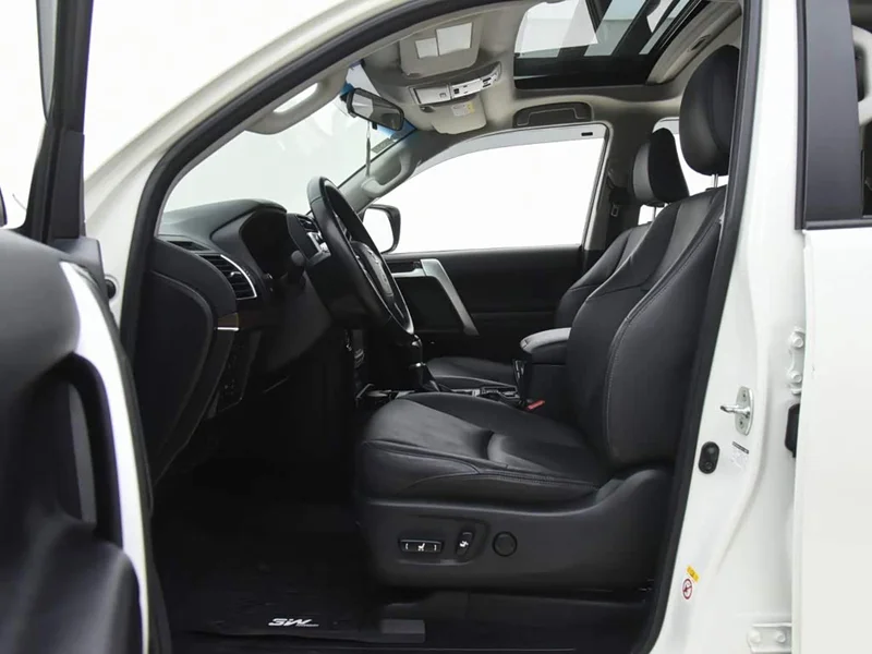 Toyota Prado — фото 6