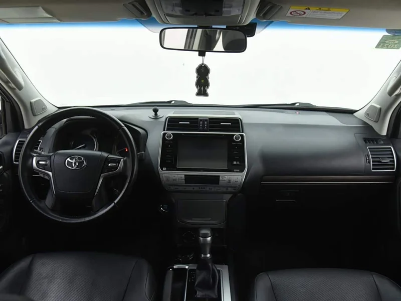 Toyota Prado — фото 9