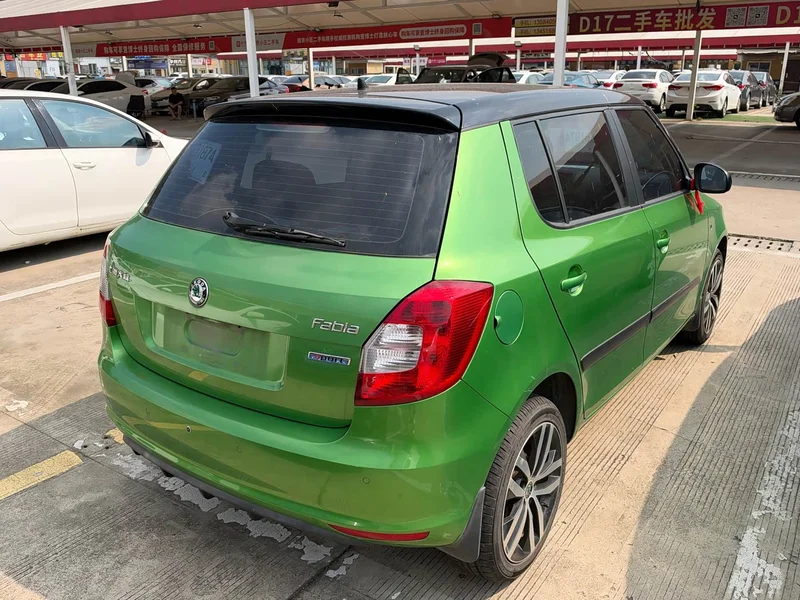 Skoda Citigo — фото 2