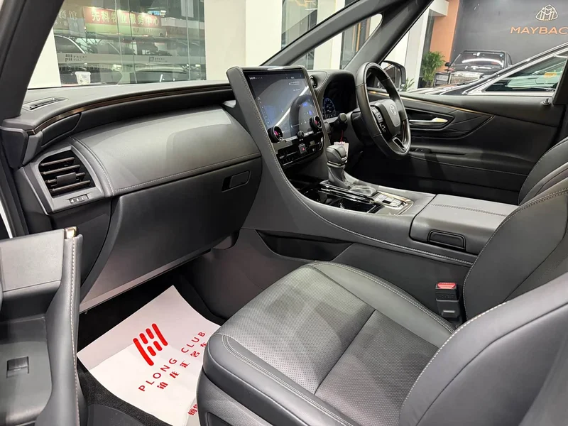 Toyota Alphard — фото 8
