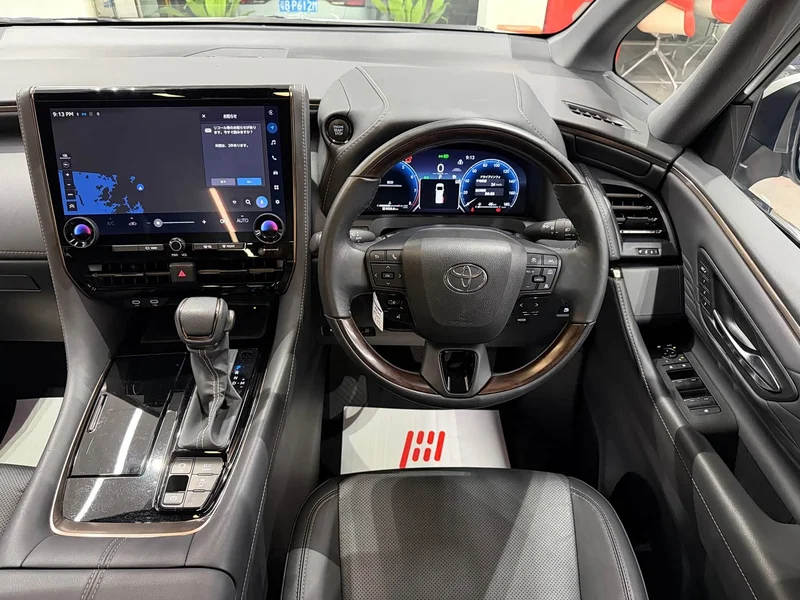 Toyota Alphard — фото 10