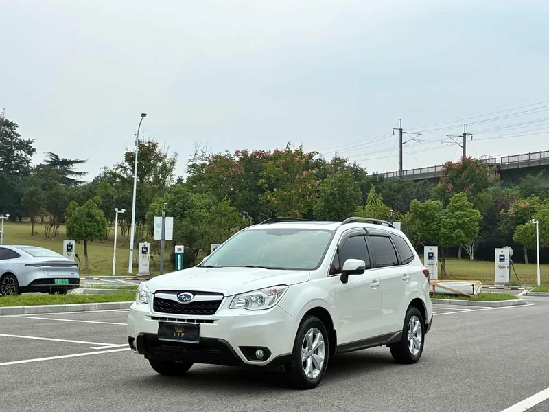 Subaru Forester — фото 1