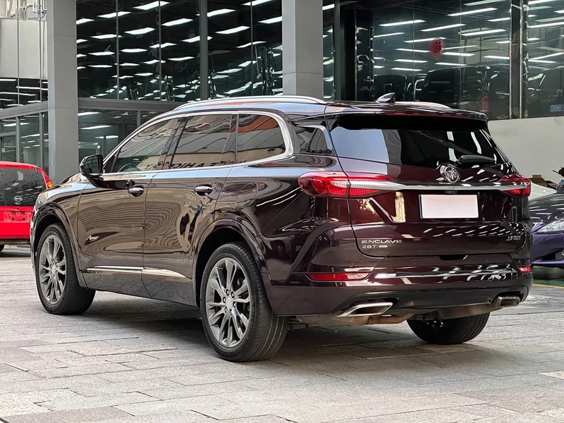 Buick Enclave — фото 16