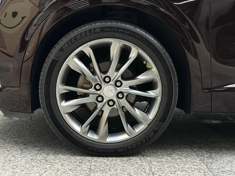 Buick Enclave — фото 20