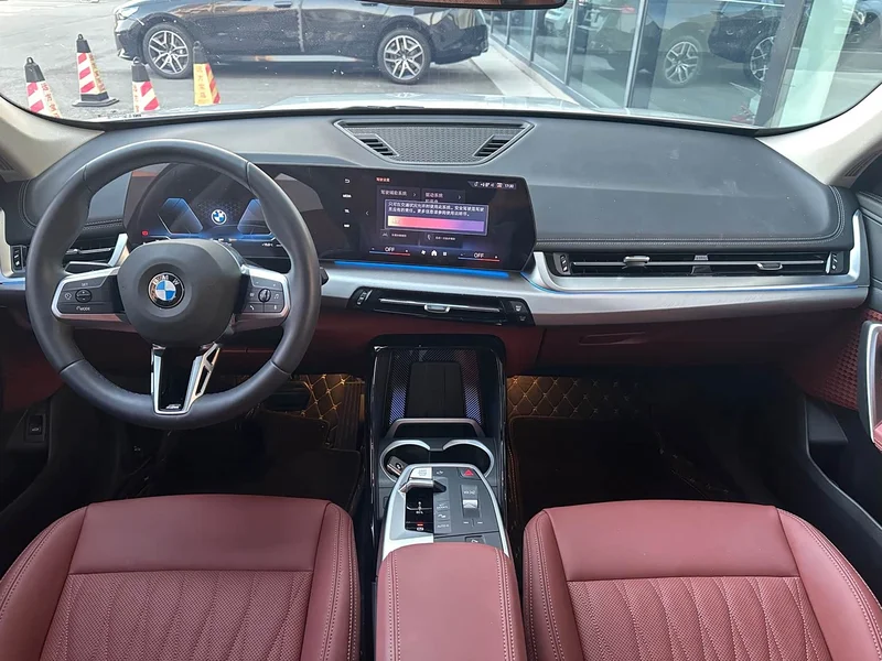 BMW X1 — фото 11