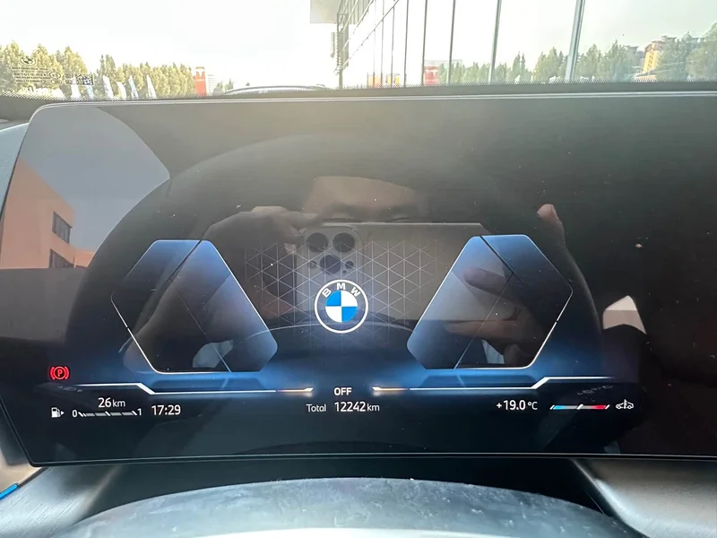 BMW X1 — фото 9