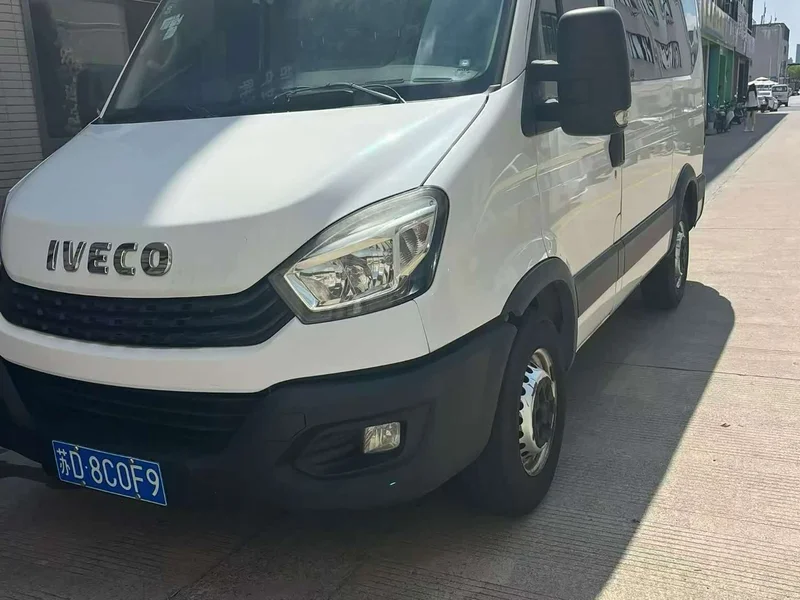 Iveco Eurocargo — фото 1