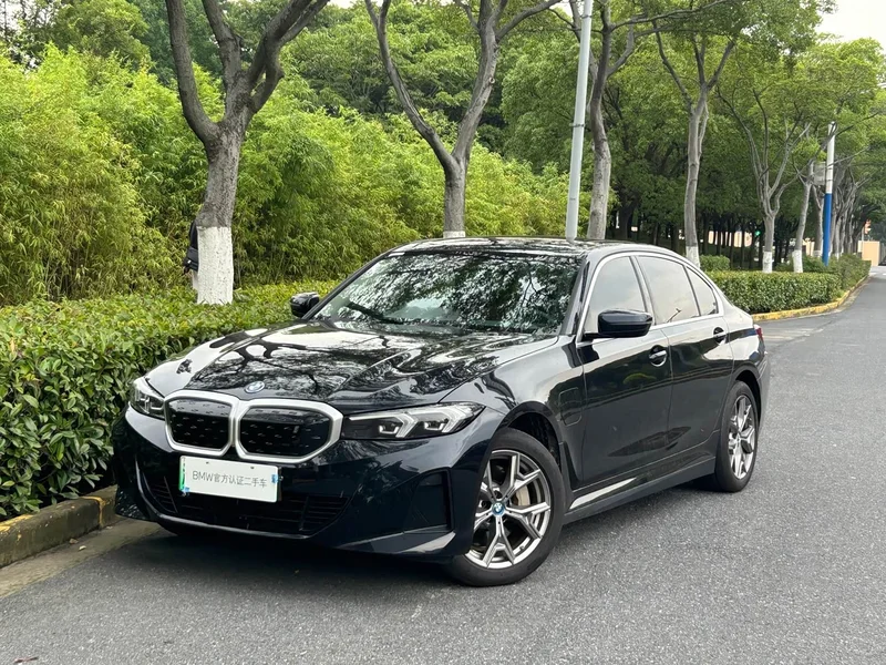 BMW i3 — фото 1