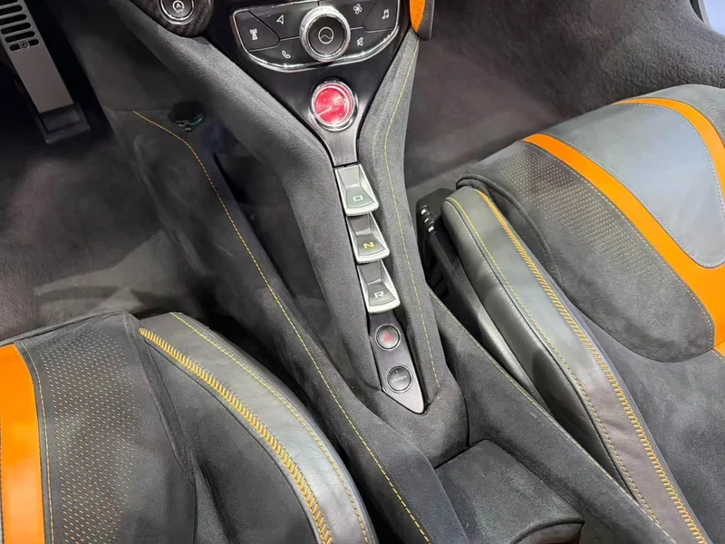 McLaren 720S — фото 11