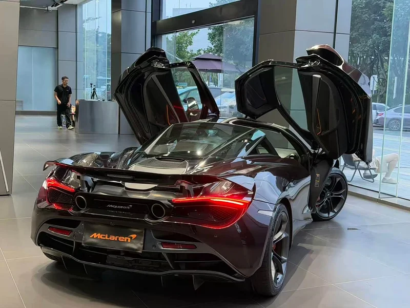 McLaren 720S — фото 3