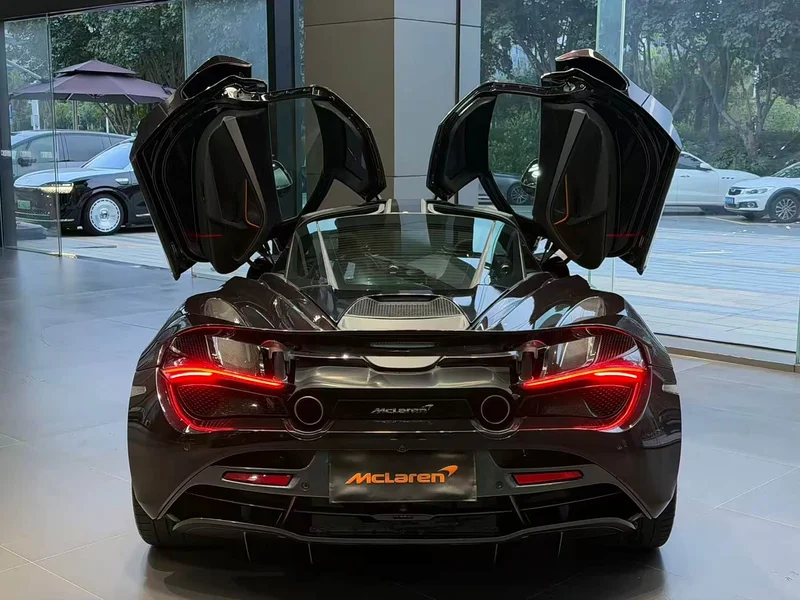 McLaren 720S — фото 4