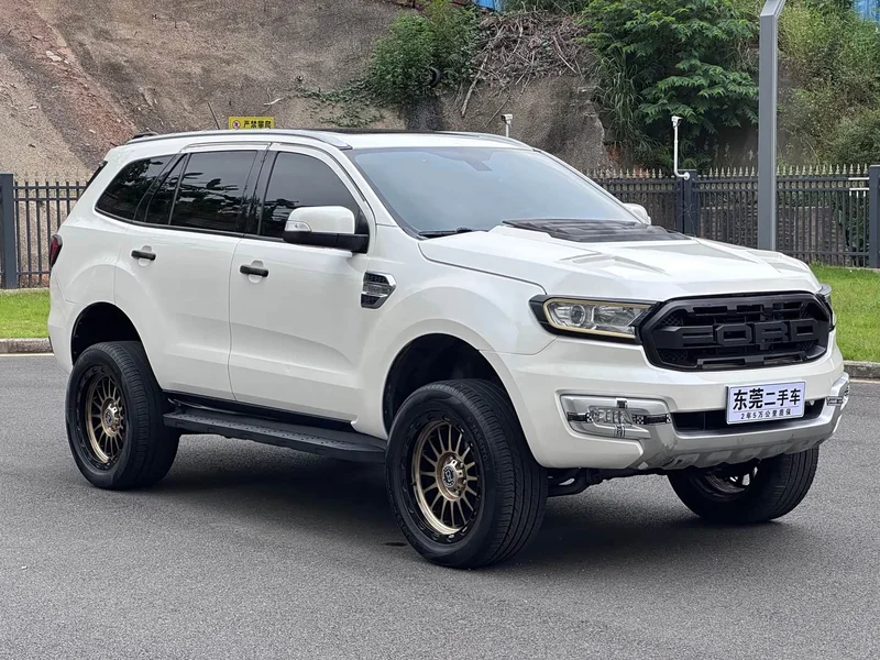 Ford Everest — фото 2