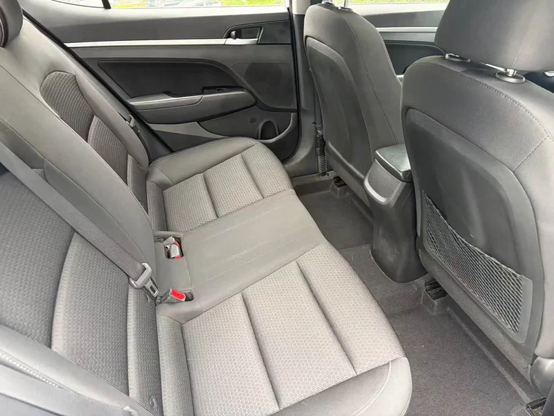 Hyundai Elantra Sport — фото 16