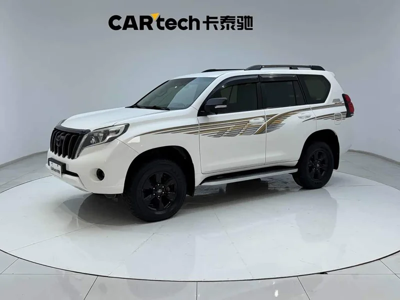 Toyota Prado — фото 1