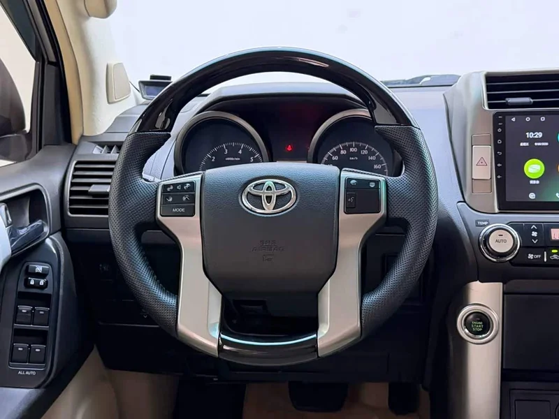Toyota Prado — фото 26