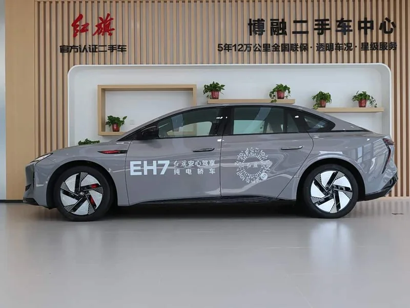 Hongqi EH7 — фото 2