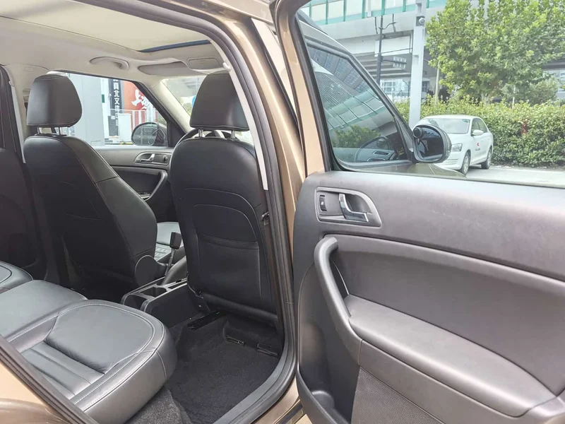 Skoda Yeti — фото 17