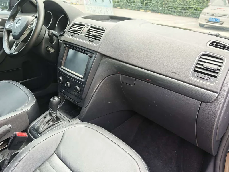 Skoda Yeti — фото 18