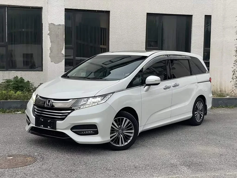 Honda Odyssey — фото 1