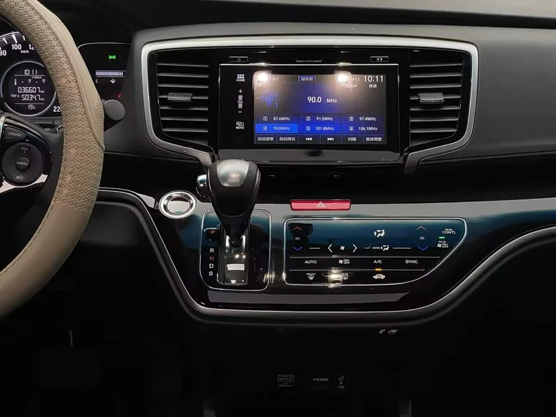 Honda Odyssey — фото 11