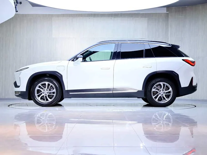 NIO ES6 — фото 4